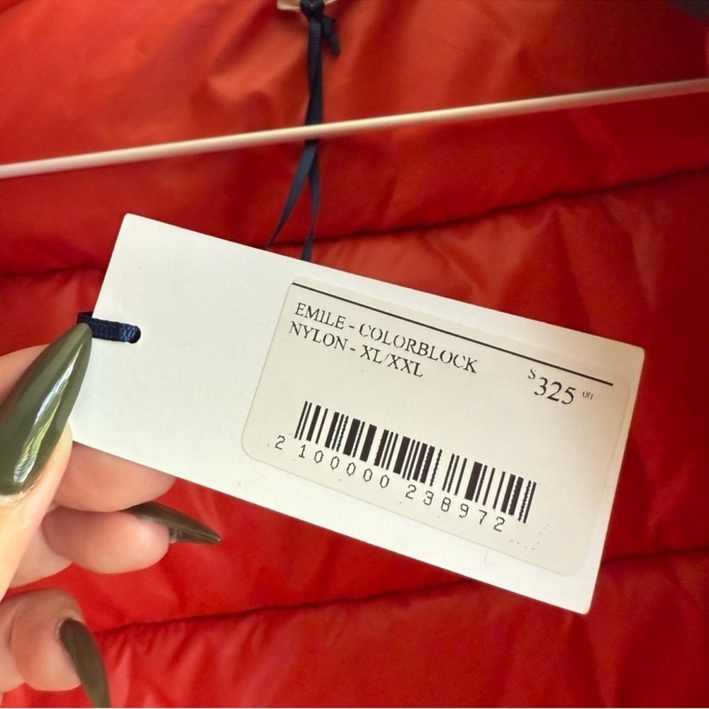 CLARE V. Emile Colorblock Nylon Puffer Vest - Picture 11 of 12